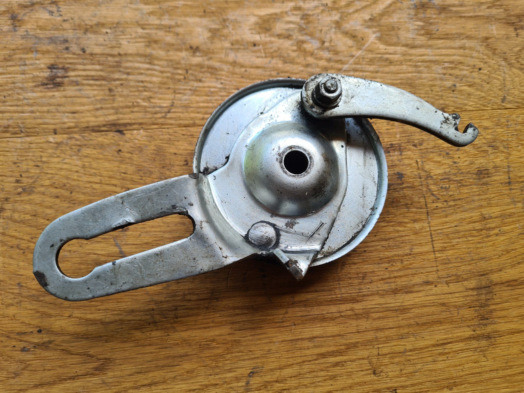 Sachs Ciclomotori: Vorderrad Bremsanker 90 mm – Usato da frümsen venduto da Sailem 3