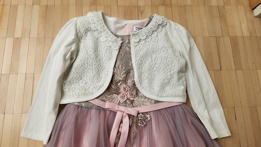 Vestiti & Gonne: Festkleid Grösse 150 – Usato da Urdorf venduto da Silvie5 3