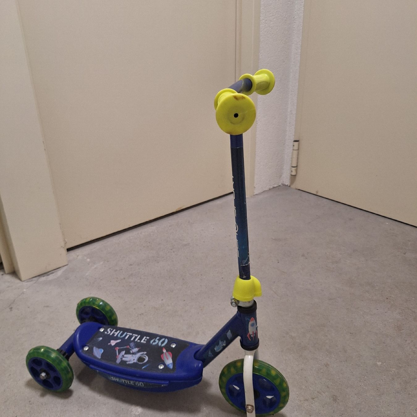 Kickboard: monopattino 2 anni – Nuovo (secondo la descrizione) da Vacallo venduto da ele_57sz 1
