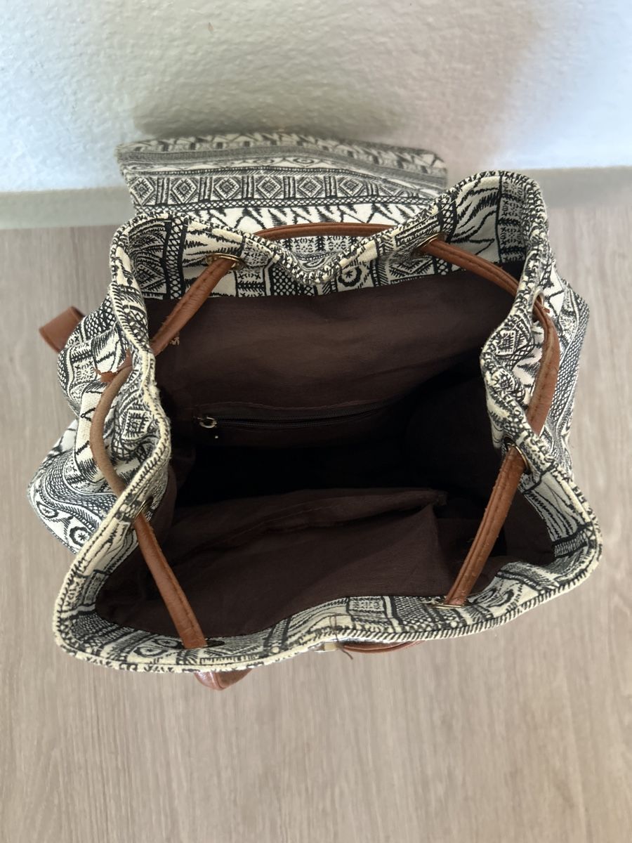 Zaini: Rucksack mit Muster + Lederdetails – Usato da St. Gallen venduto da MoMaMu12 2