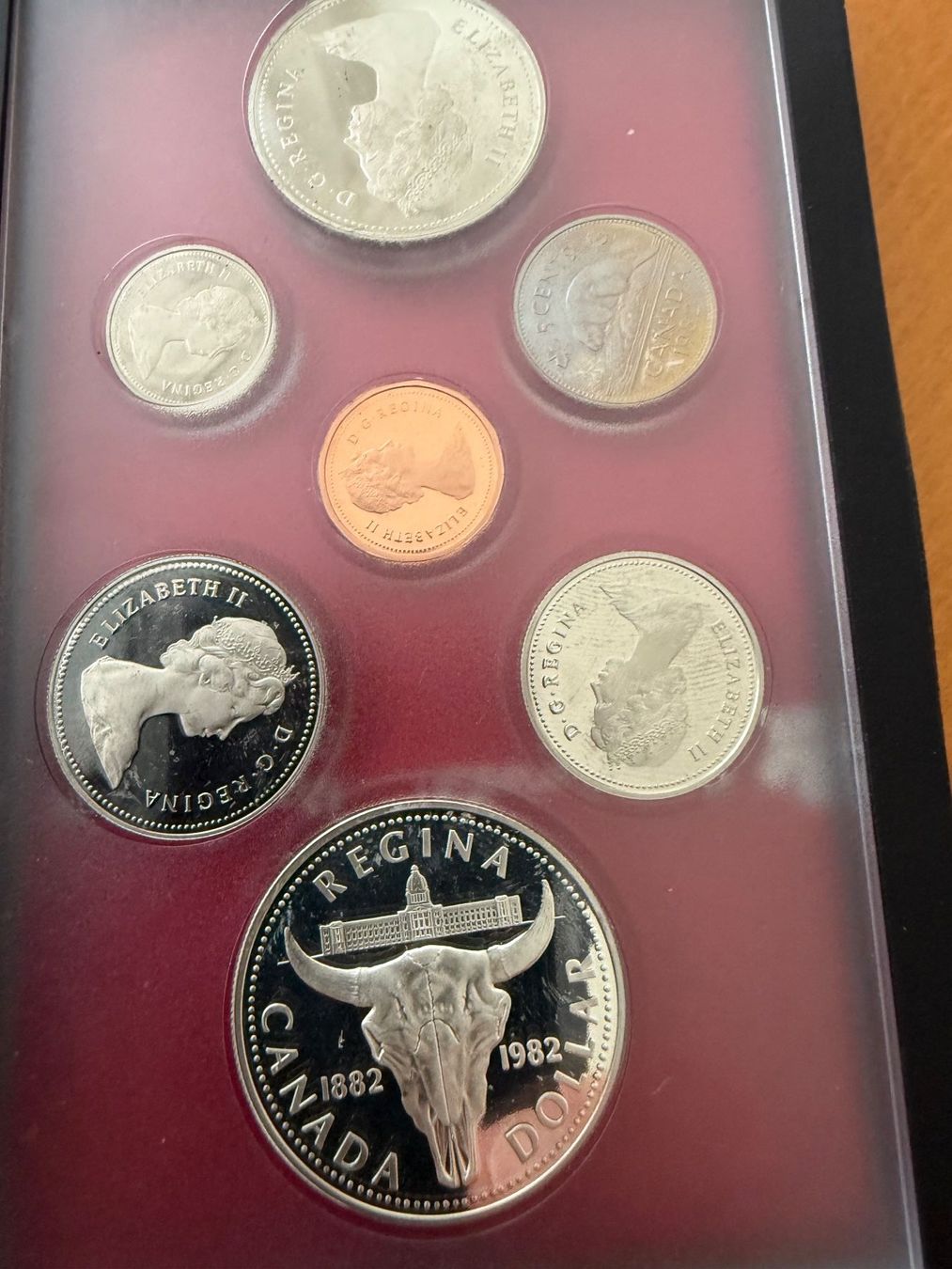 Tutti le monete: Kanada Münzset/Satz 1982, Etui, Top – Usato da Fehraltorf venduto da bruggin 3