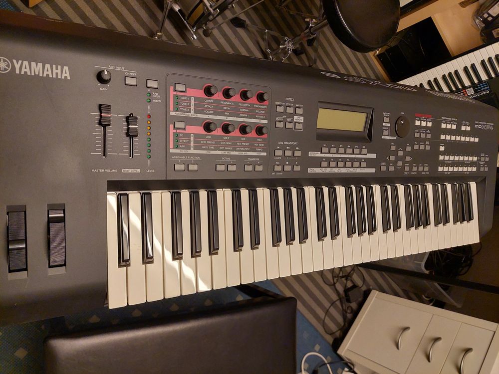 Yamaha moXF6 Synthesizer Workstation Kaufen auf Ricardo