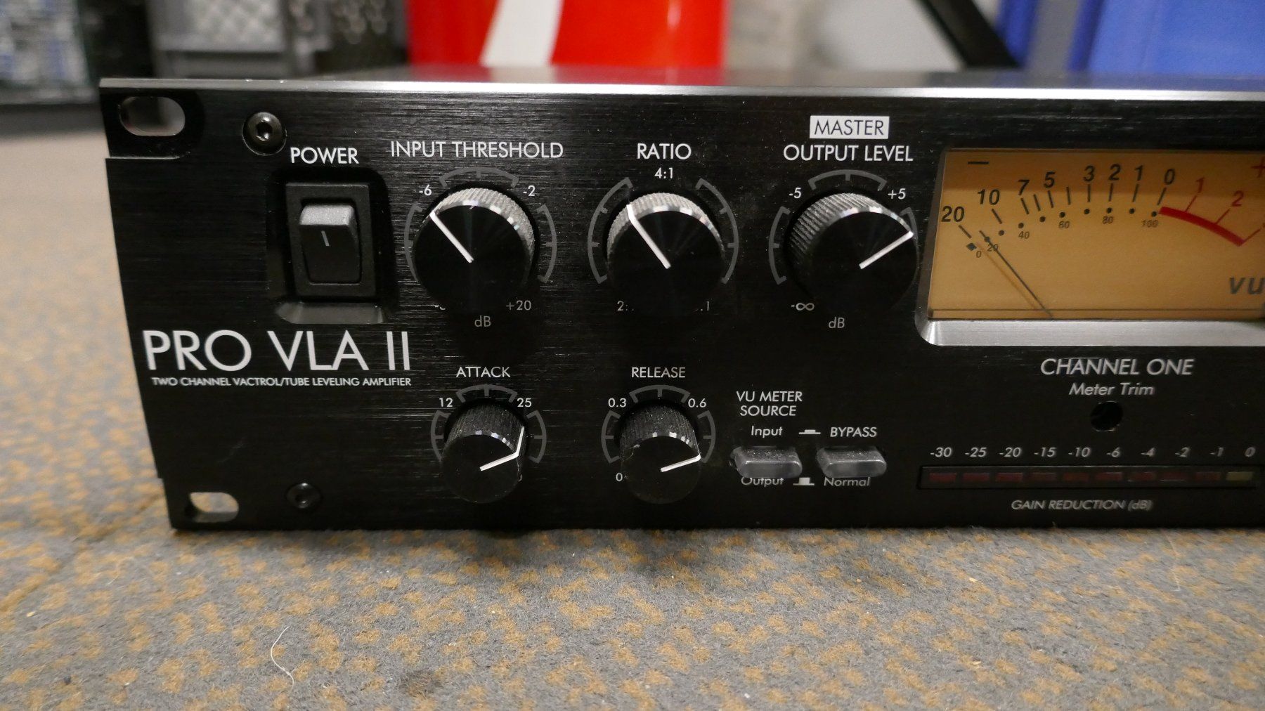 Musikinstrumente: ART Pro VLA 2 Röhrenkompressor – Gebraucht aus Wenslingen von FairlightCMI 2