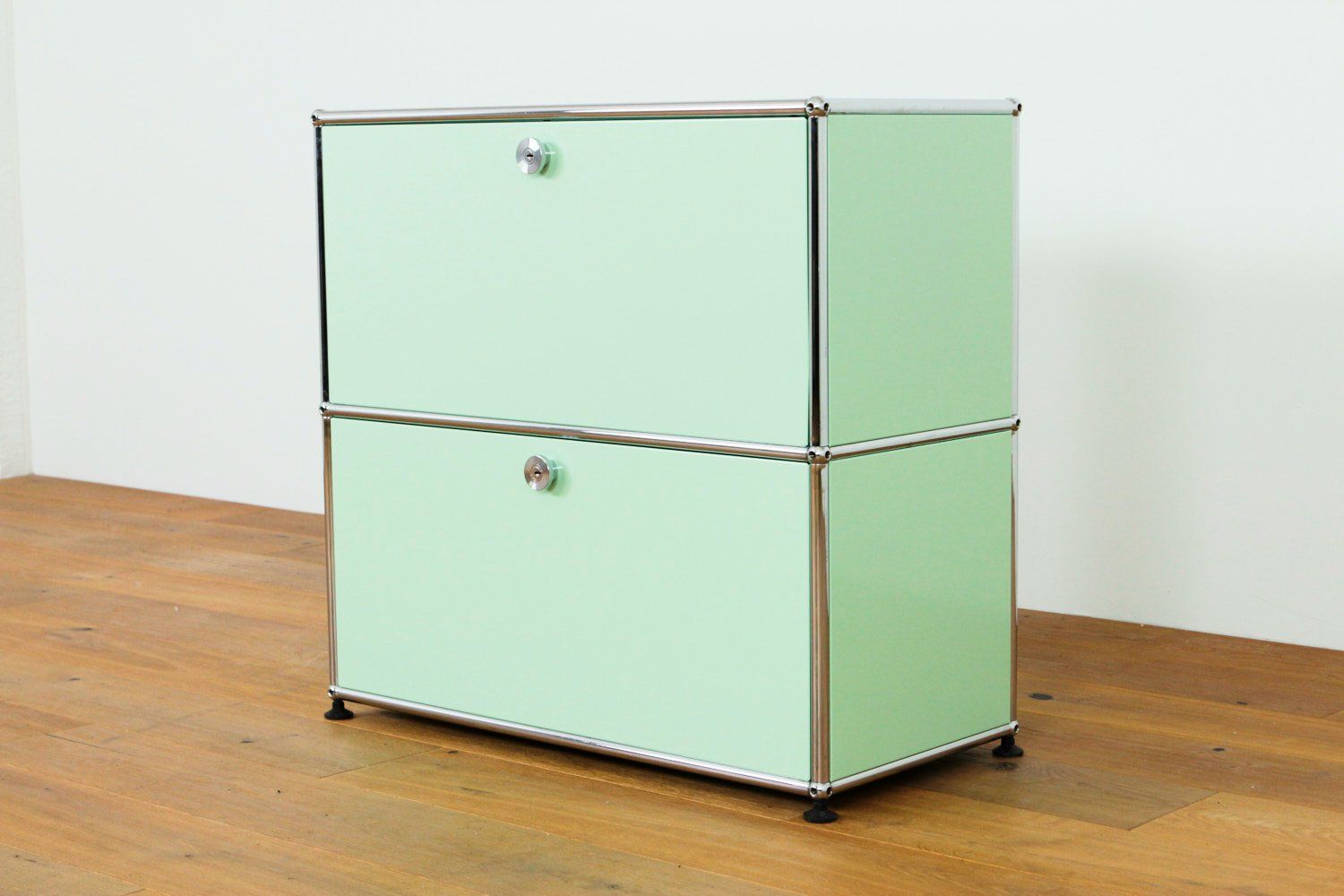 USM Scaffali: USM Haller Regal // UPCYCLED // NEUE FARBEN – Nuovo (secondo la descrizione) da Affoltern am Albis venduto da StudioStandard 1