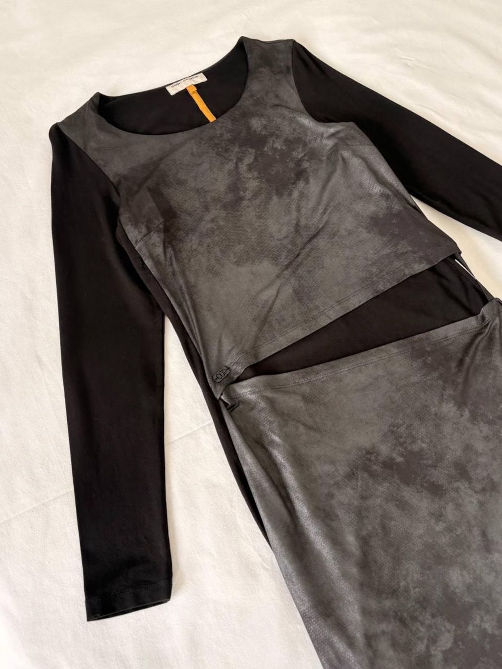 Robes: Robe de soirée Cop Copine - taille unique – D'occasion à Chézard-St-Martin par timogabychou 2