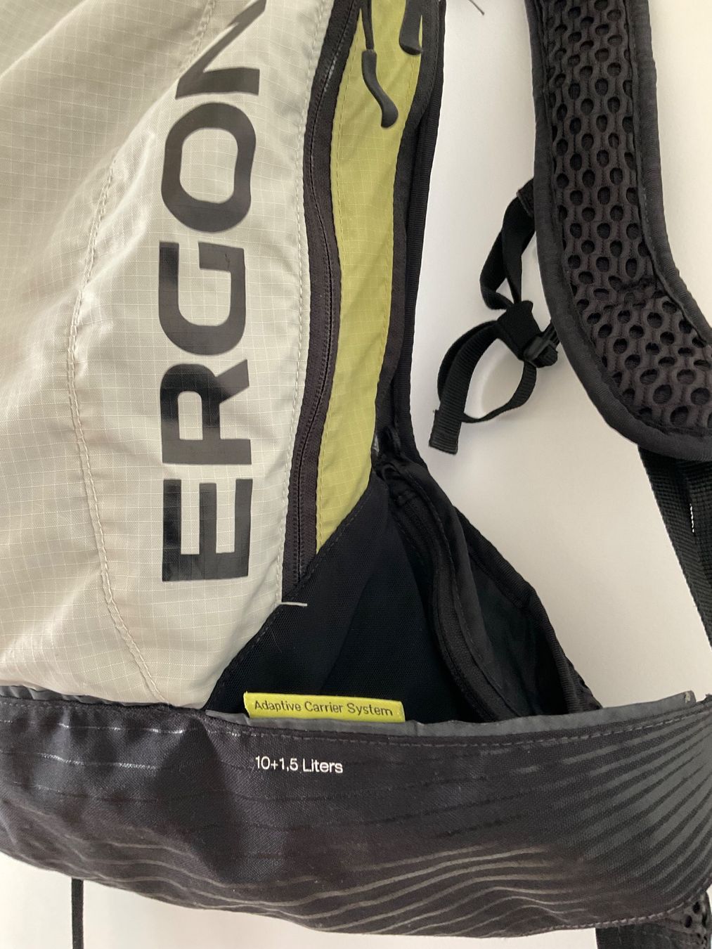 Ergon Zaini: ERGON RUCKSACK BX2 10+1.5 L – Usato da Zürich venduto da dee_75my 3