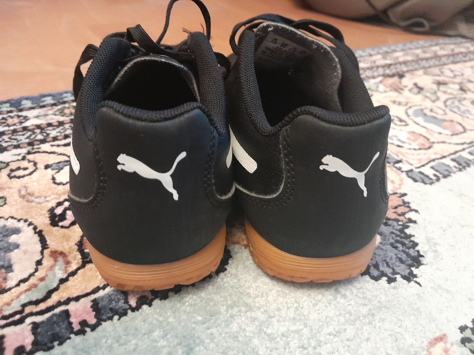 Puma Scarpe da uomo: Puma Hallenschuhe Gr. 34 - Top Zustand – Nuovo (secondo la descrizione) da Eglisau venduto da Susanne2209 1