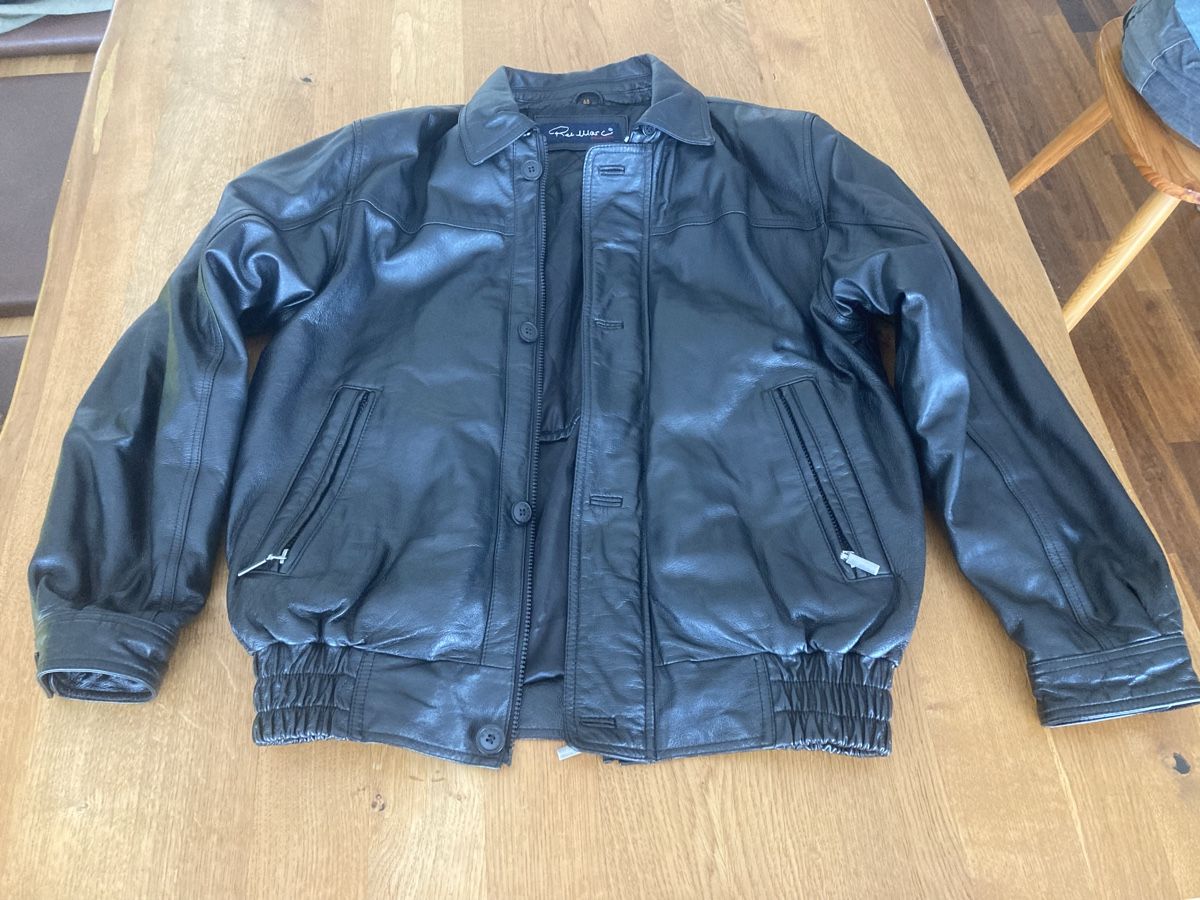 Giacche: Lederjacke  – Usato da Amlikon-Bissegg venduto da pip_w8g7