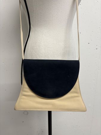 Charles Jourdan Tasche Beige schwarz Leder Vintage Crossbody