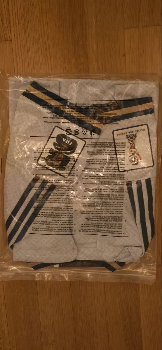 Adidas Canottiere & Pantaloni: Fussballtrikot Italien – Nuovo e nell'imballaggio originale da Uttwil venduto da matthi82 1