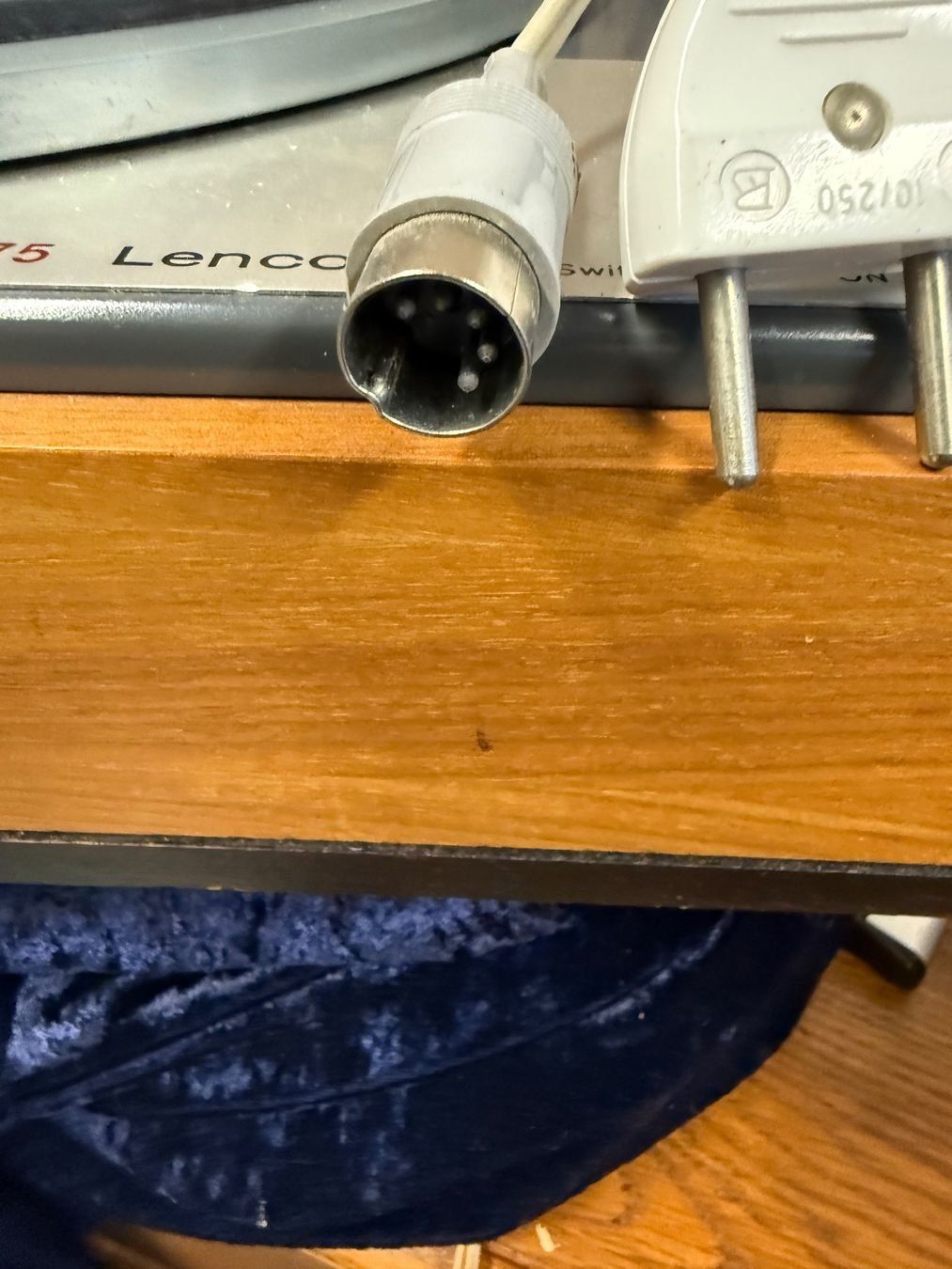 Lenco Giradischi: Plattenspieler Lenco L75 – Difettoso da Zürich venduto da PJKlingel 4