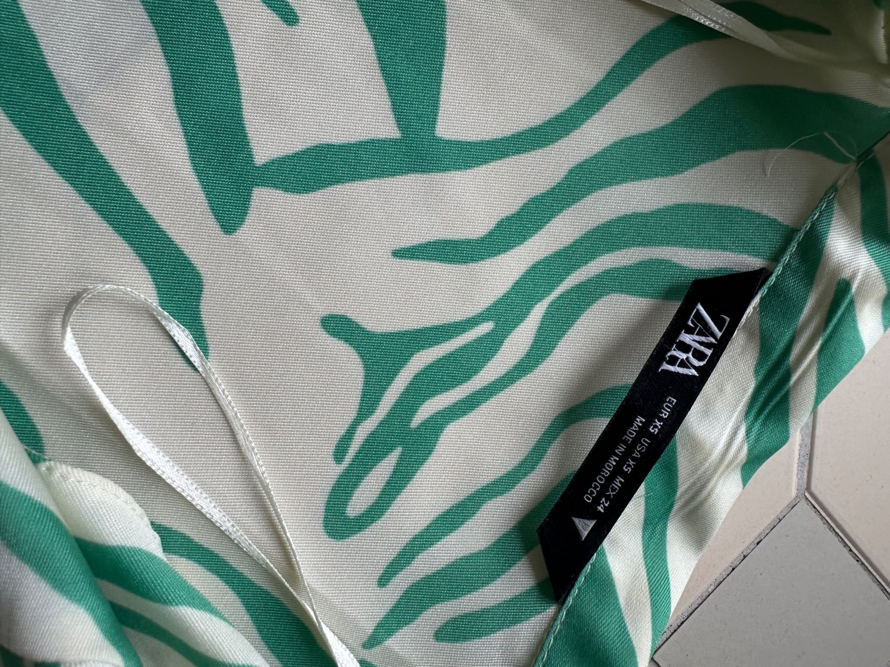 Completi & Tailleur: Zara Set Zebra – Usato da Zürich venduto da aow_8p7m 1