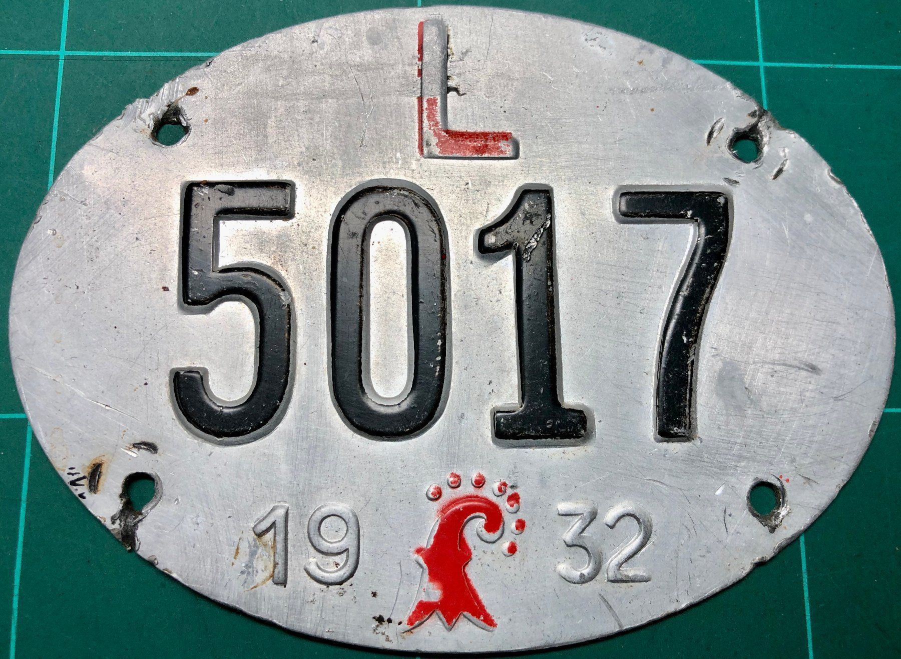 Insegne: Alte Velonummer 1932, BL 5017 L – Usato da Röschenz venduto da Sharjah