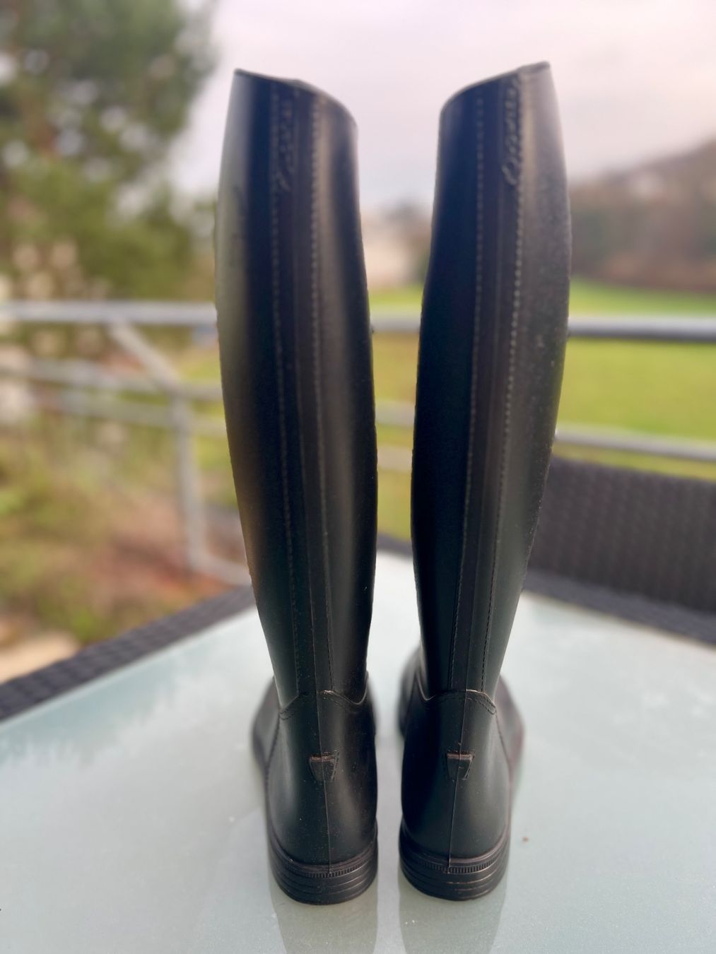 Scarpe da donna: Reitstiefel in Grösse 38, aus Kunstleder – Usato da Turgi venduto da SHK 2