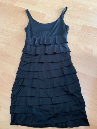 Jolie robe noire d’été taille 34-36 ou xs-s