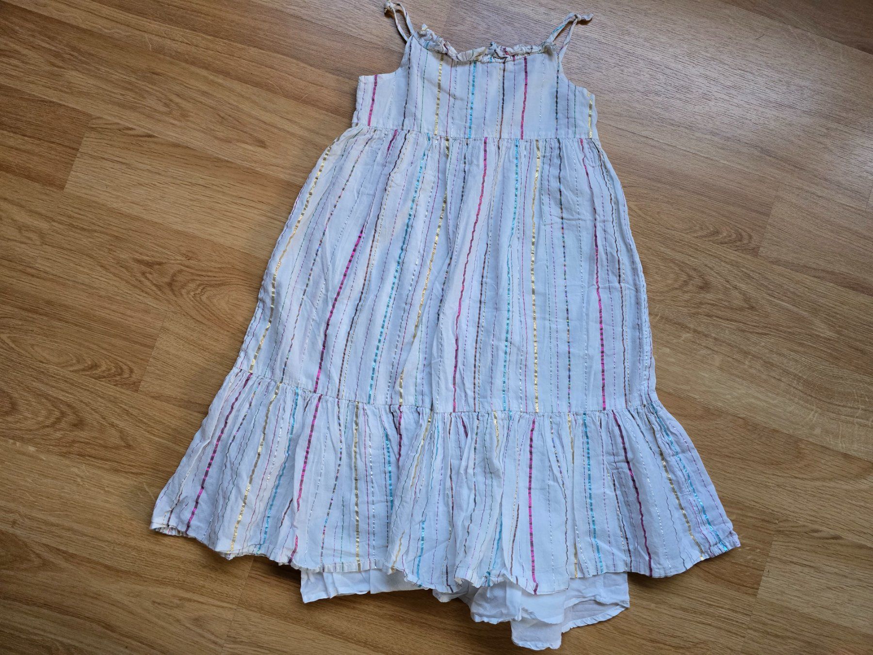 Vestiti & Gonne: Kleid Gr. 122 – Usato da Büttikon AG venduto da Amineah