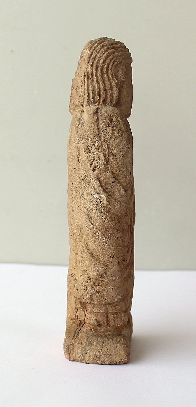 Statuette: Religiöse handgeschnitzte gotische Figur Paulus Sandstein – Usato da Zürich venduto da Auctionata 3