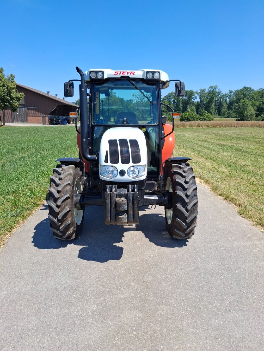 Steyr Tracteurs: Steyr 4065 Kompakt – D'occasion à Aristau par johndeere7810 4