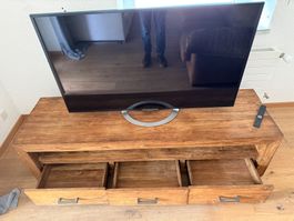 TV-Möbel / Sideboard aus Massivholz mit 3 Schubladen
