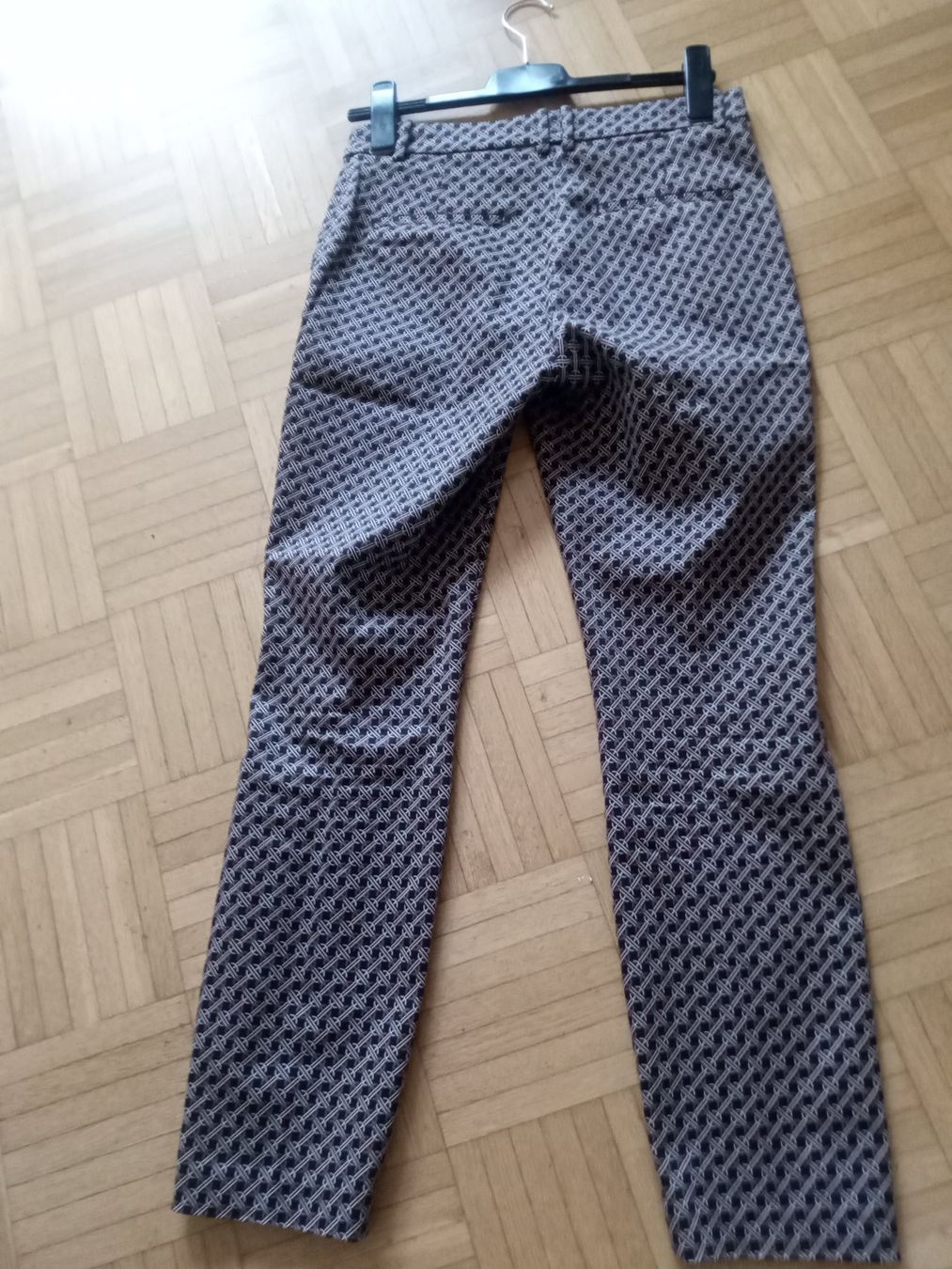H&M Pantaloni: Damenhose – Usato da Biel/Bienne venduto da Ganesh12 1