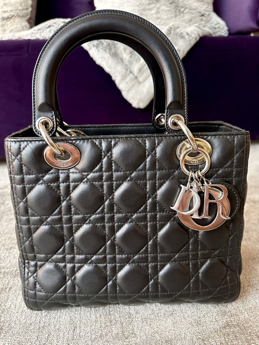 Dior Sacs femmes: MEDIUM LADY DIOR BAG – D'occasion à Wädenswil par pecso 1