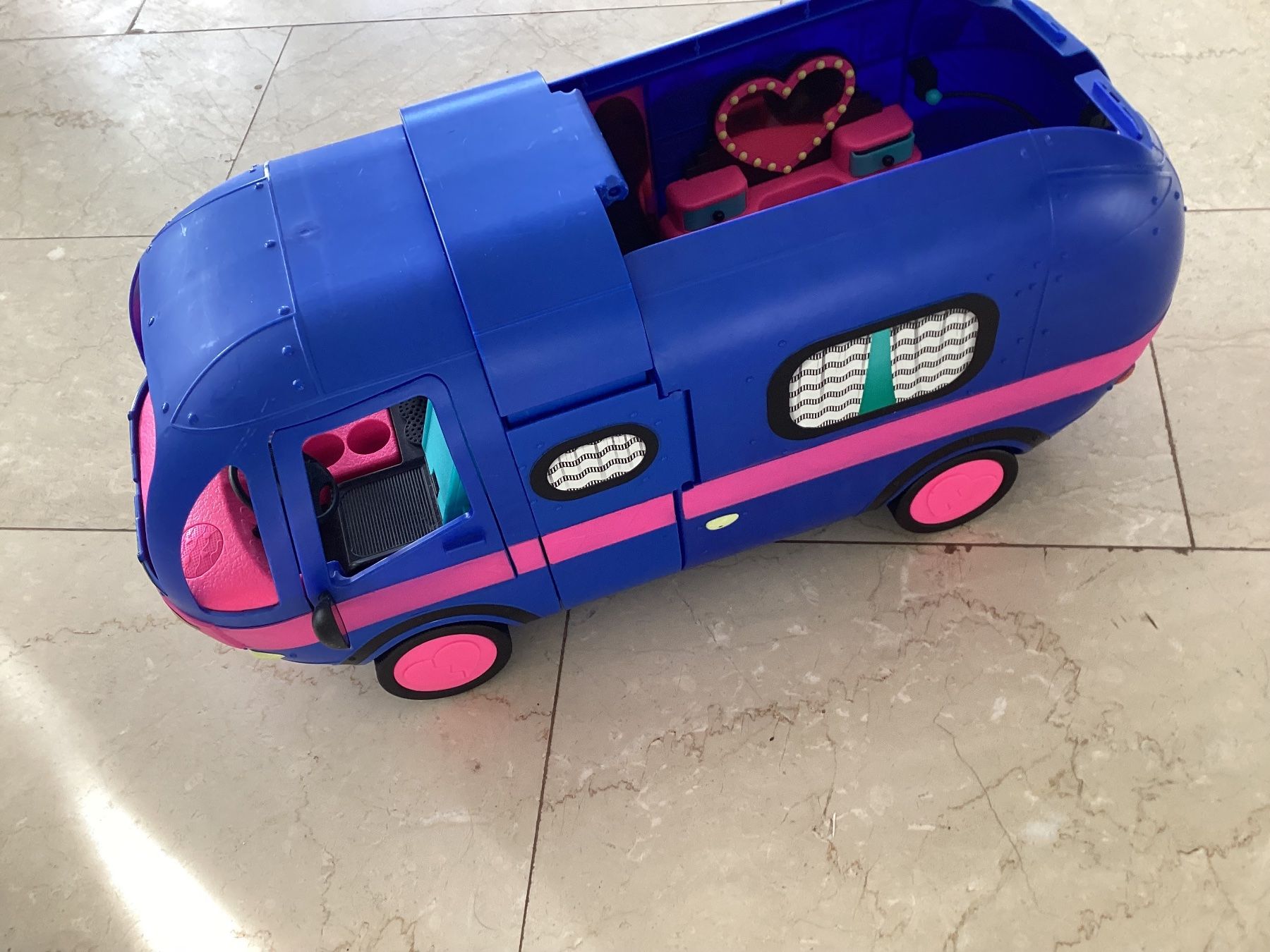 Giocattoli: LOL Puppen Wohnmobil – Usato da Flüelen venduto da ne08 2
