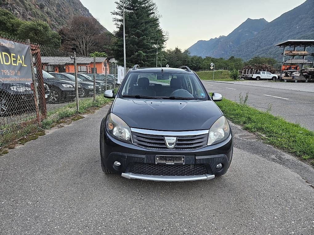 Automobili: DACIA SANDERO STEPWAY  – Usato da Biasca venduto da autolowcost 5