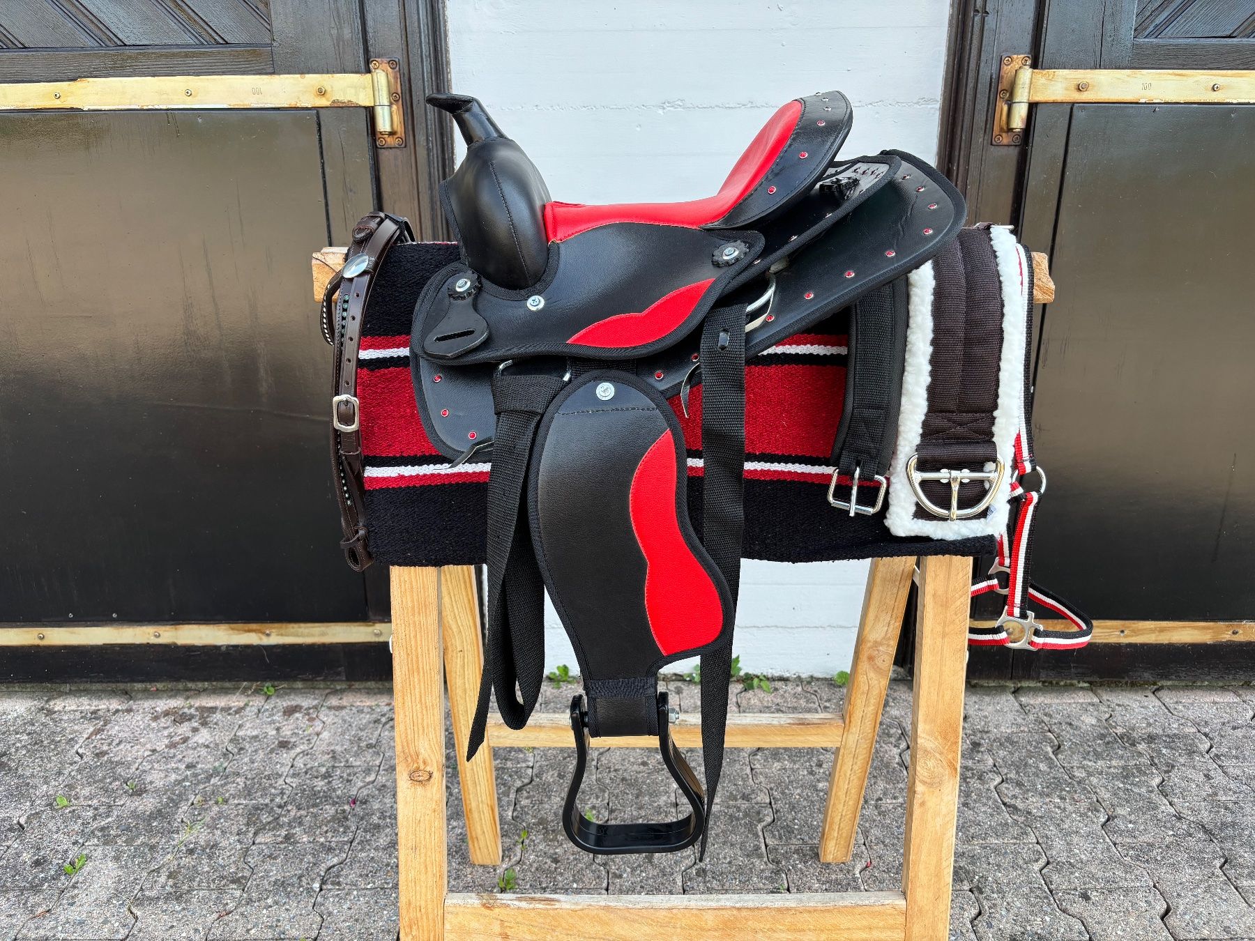 Sattel & Sattelzubehör: schönes Ponywesternsätteli – Gebraucht aus Feldbach von Fea1 2