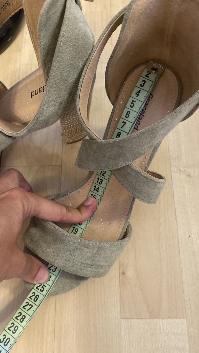 Graceland Damenschuhe: Schuhe Graceland Sandale high heels – Gebraucht aus Obfelden von tan_9lj9 7