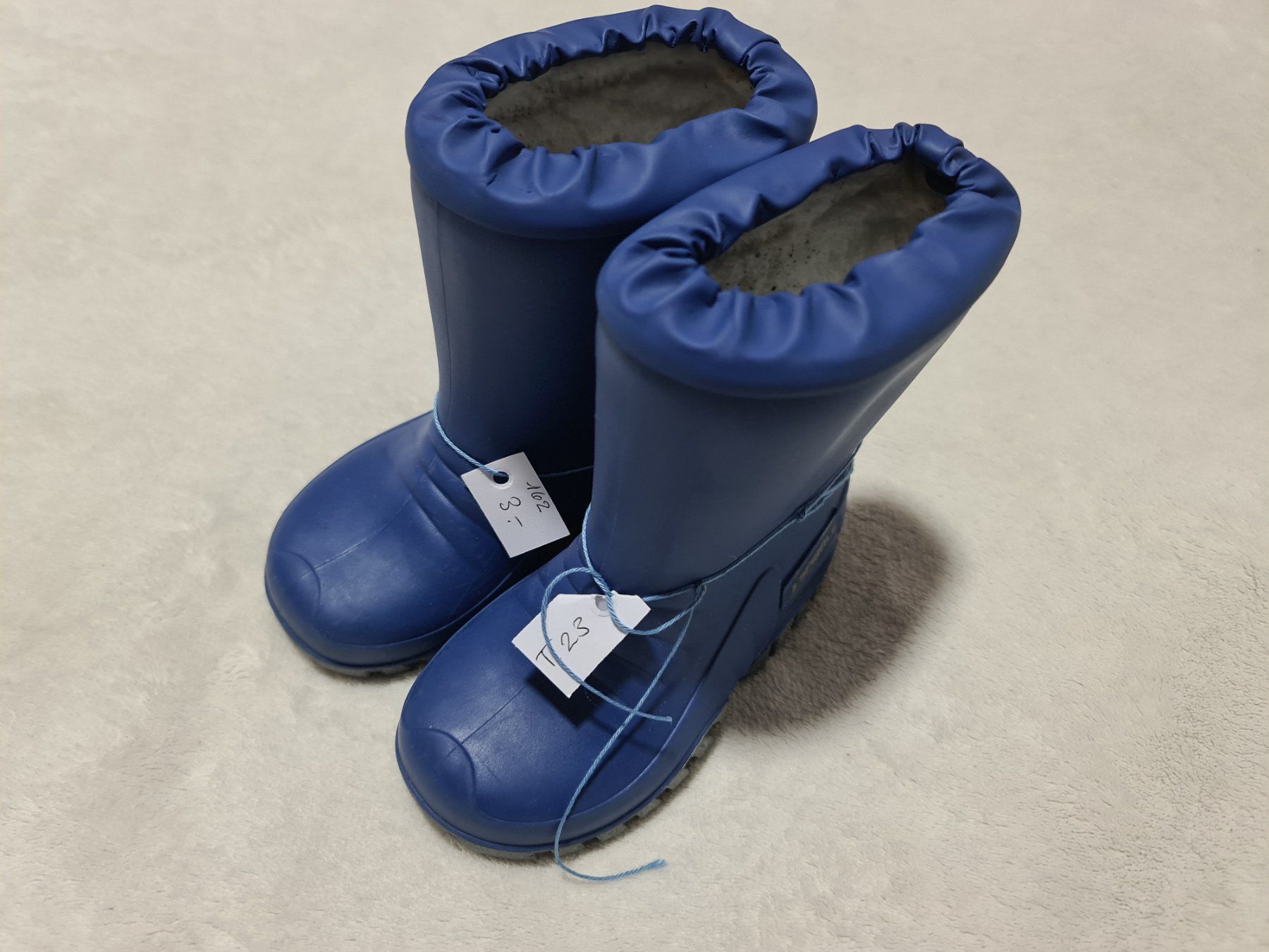 Scarpe per ragazzi: Bottes neige taille 23 – Usato da Orbe venduto da wulfnacht