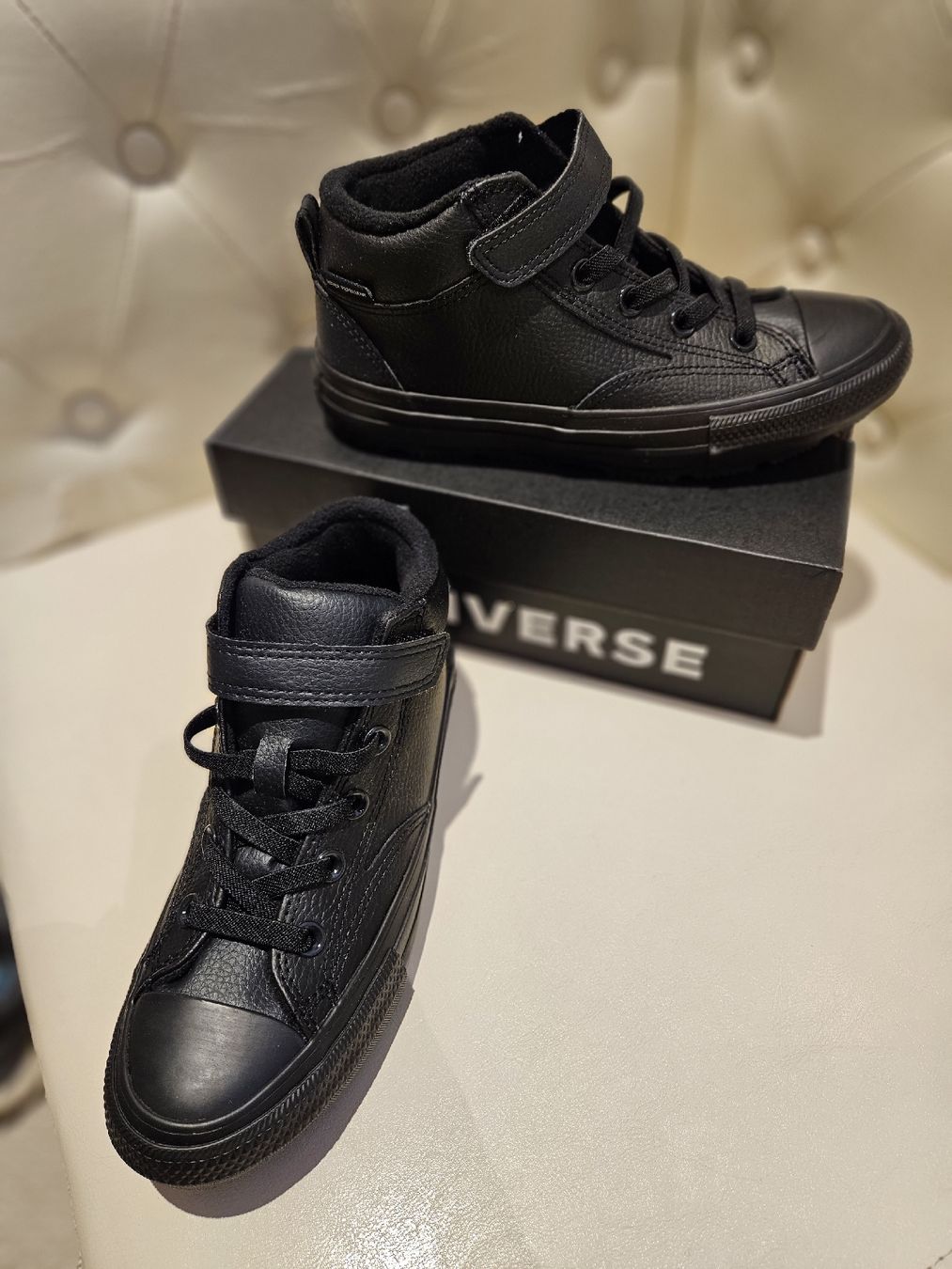 Converse Scarpe per ragazzi: Kinder Converse All Star, Gr. 35, Schwarz, Neuwertig – Nuovo (secondo la descrizione) da Matzingen venduto da seme_products 2