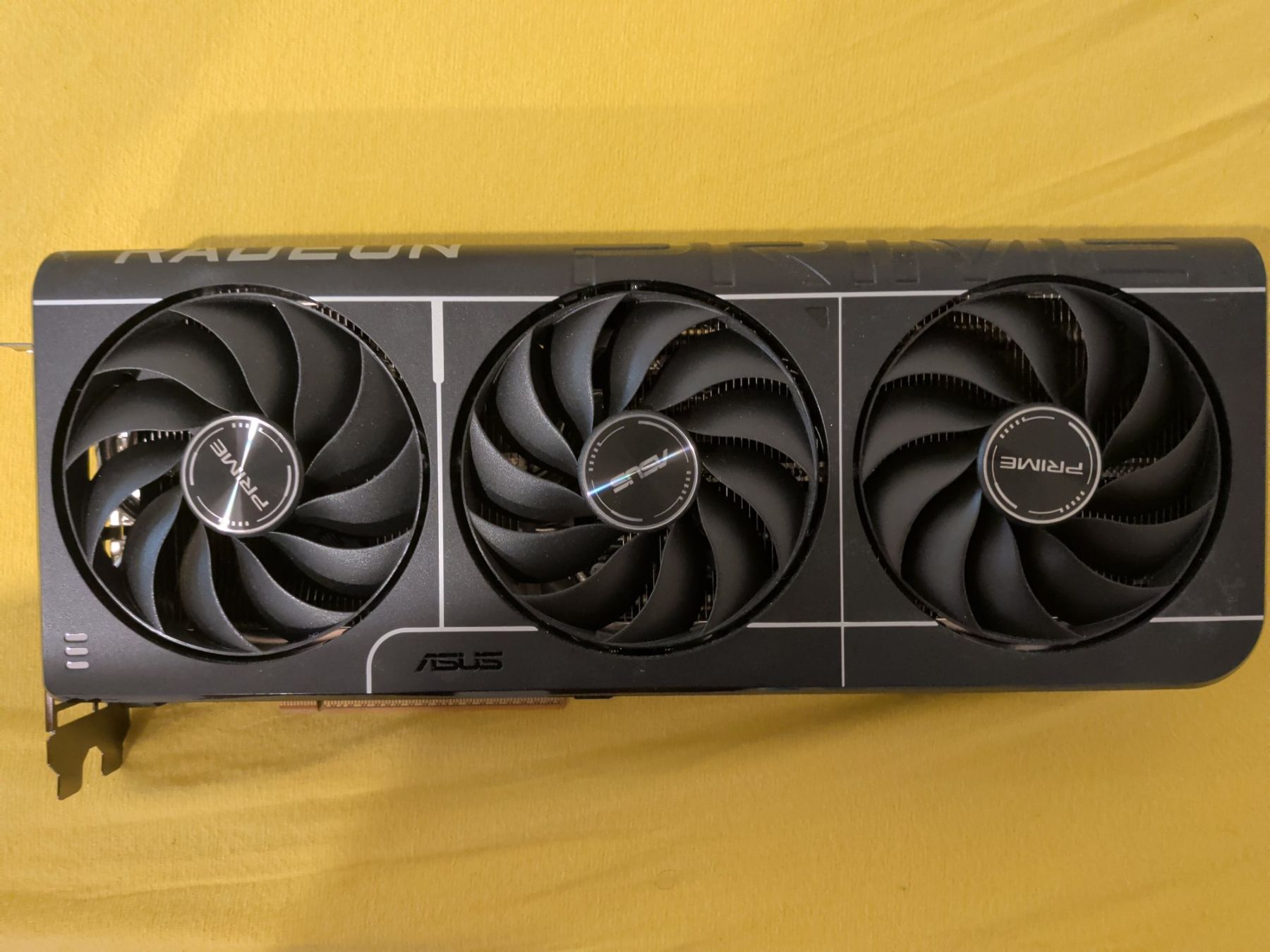 Amd Schede grafiche: AMD RX 9070 PRIME OC 16GB – Usato da Moosseedorf venduto da cortical