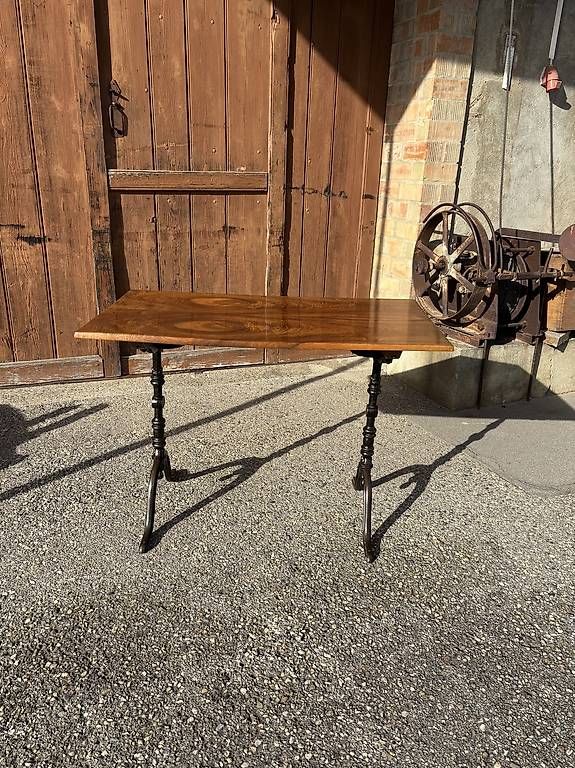 Tavoli: Petite table de bistrot en noyer – Usato da Arnex-sur-Orbe venduto da Tutu1037 1
