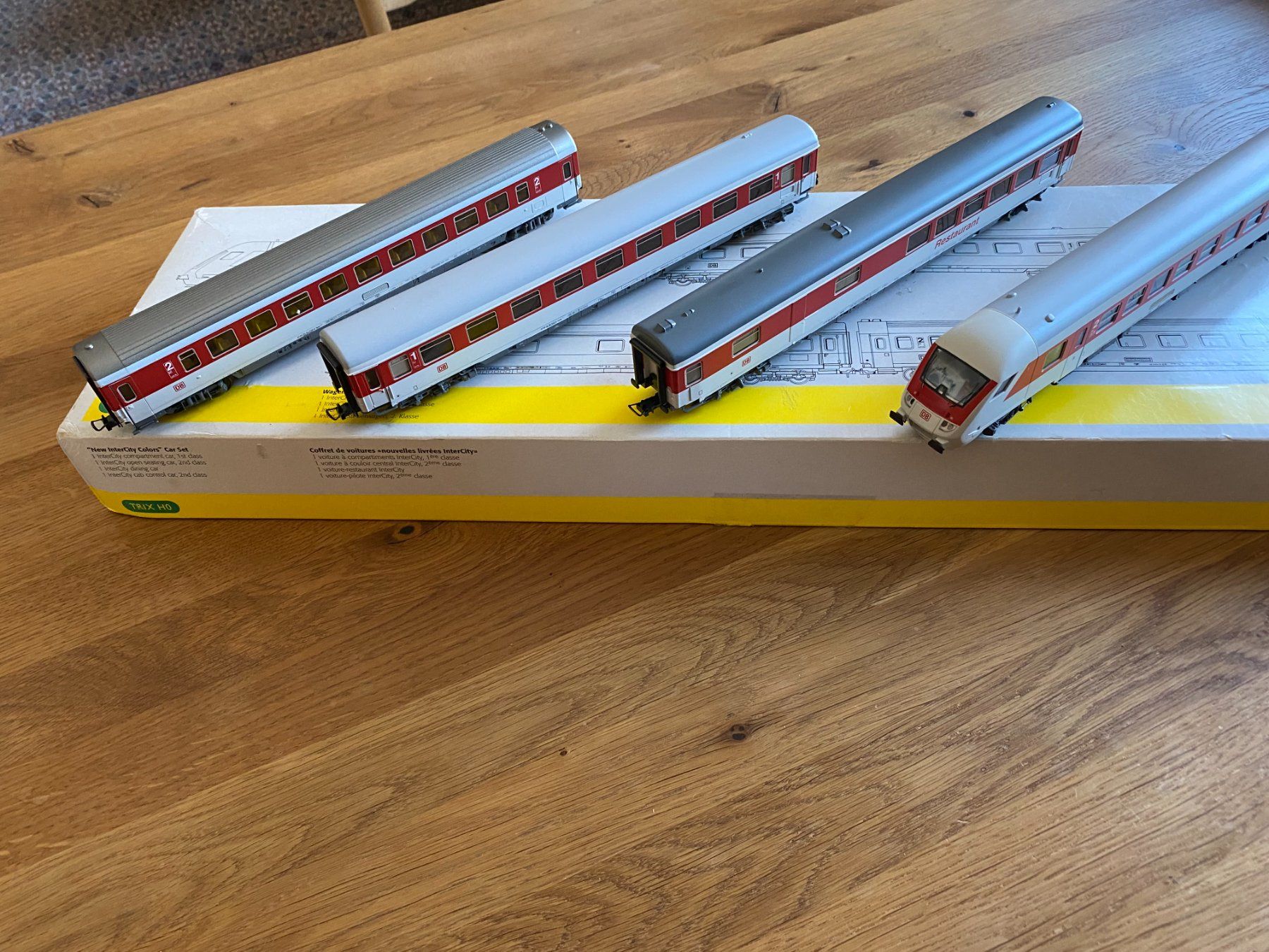 Trix Modellini di ferrovie: Trix IC-Set, 4-teilig mit Steuerwagen – Nuovo (secondo la descrizione) da Bözen venduto da Stefant0 3
