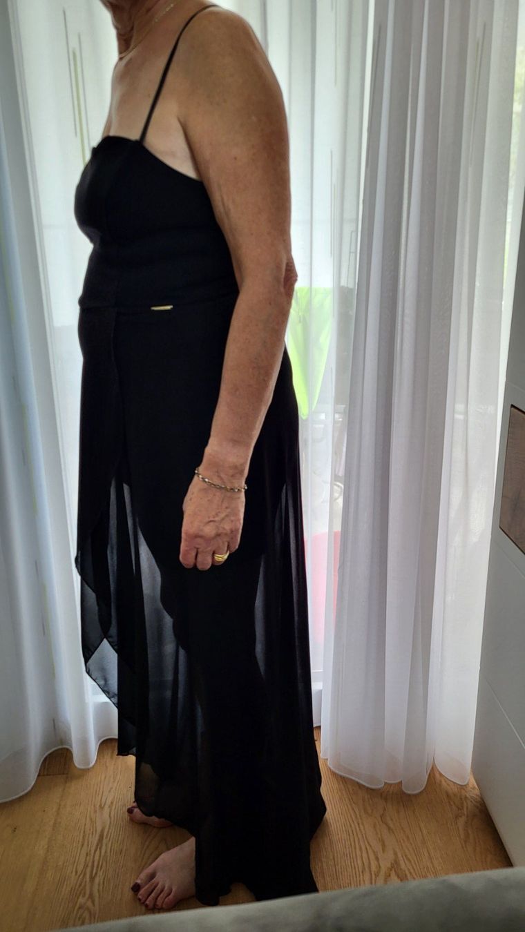 Kleider: Sommerliches, elegantes, schwarzes Abendkleid, Gr. M – Gebraucht aus Trin Mulin von jerb 2