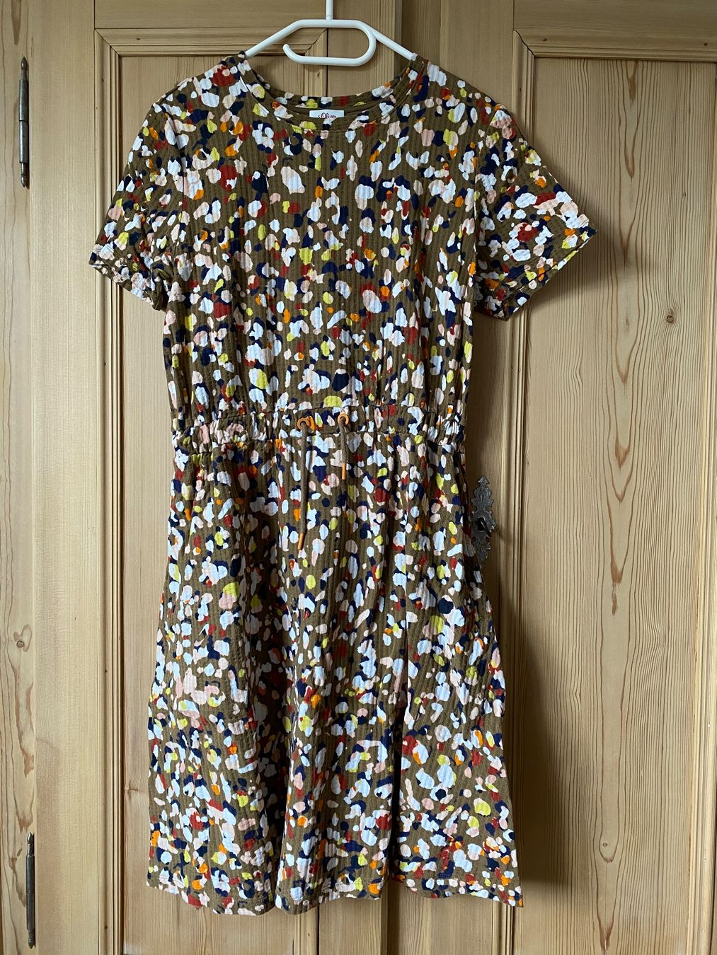 Vestiti: Kleid s.Oliver bunt Grösse M – Usato da Balgach venduto da liv_s9xj