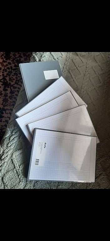Raccoglitori: 5 Biella Geschäftsbücher Grau A4 – Usato da Birmensdorf ZH venduto da hei_g9kb