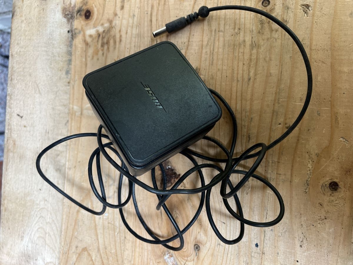 Bose Caricabatterie: Bose Ladekabel gebraucht funktioniert  – Usato da Neuenhof venduto da Willi111