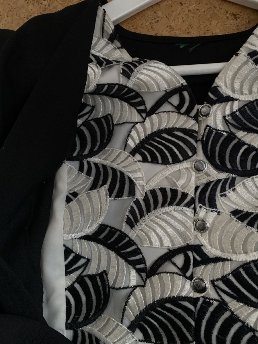 Camicette: Schicke Bluse Gr.m Schwarz mit Muster – Usato da lommis venduto da inf_thv8 4