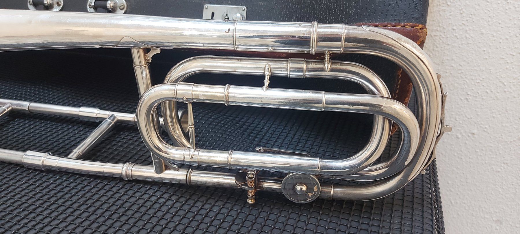 Strumenti musicali: Posaune mit quartventil Lark M 4026 inkl.koffer – Usato da Glattbrugg venduto da Swissmusik 4