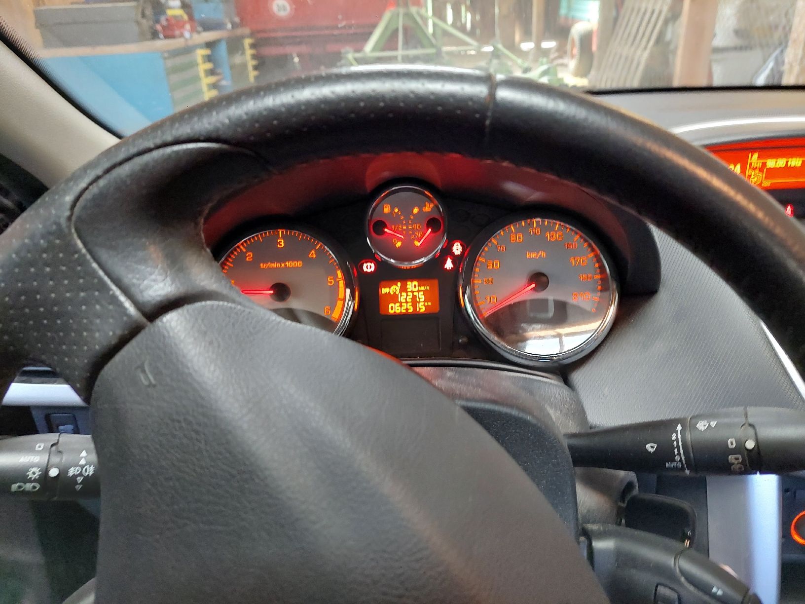 Peugeot Autos: Peugeot 207 1.6HDi – D'occasion à Seewen SZ par Kur_ykn6 4
