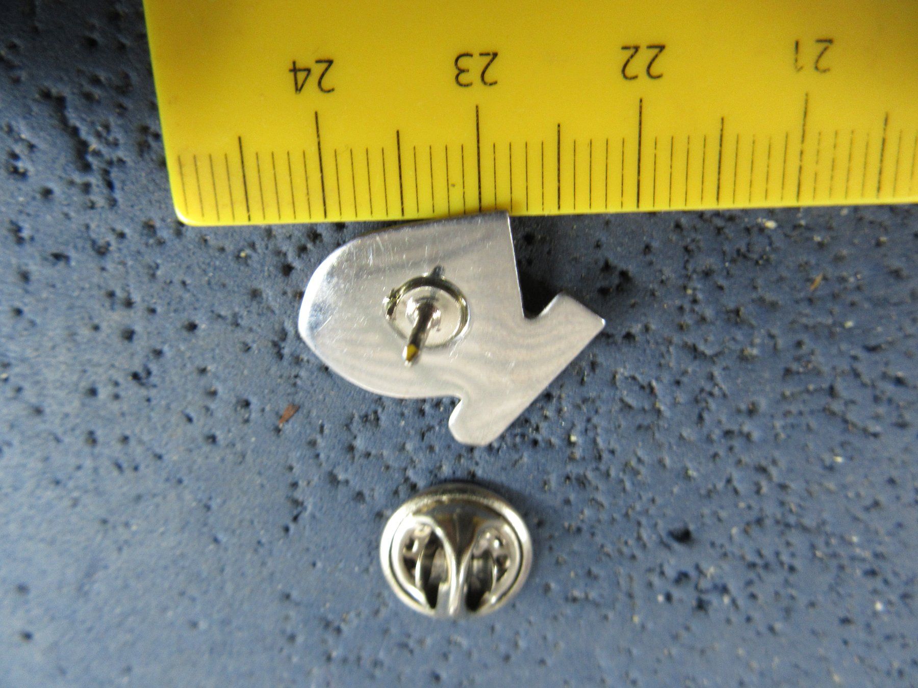 Swiss Placchette & Badge: GRÄCHEN WALLIS SCHWEIZ PIN – Usato da Ettingen venduto da Hausi4711 1