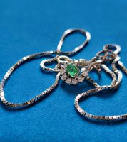 750 Weiss Gold Kette Mit Brillanten~Smaragde Anhänger