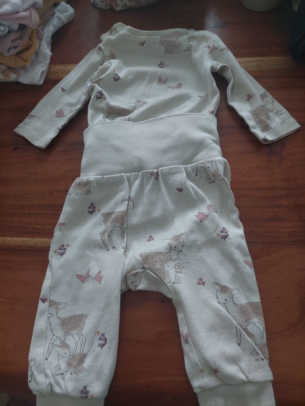 H&M Pigiama & Simili: Baby Strampler Set H&M Gr. 56, Waldtiere – Usato da Sissach venduto da zwwerg