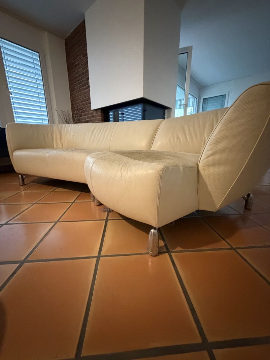 Sofas: Designer Ecksofa Leder Creme gebraucht mit Flecken – D'occasion à Uerikon par serginho161 2