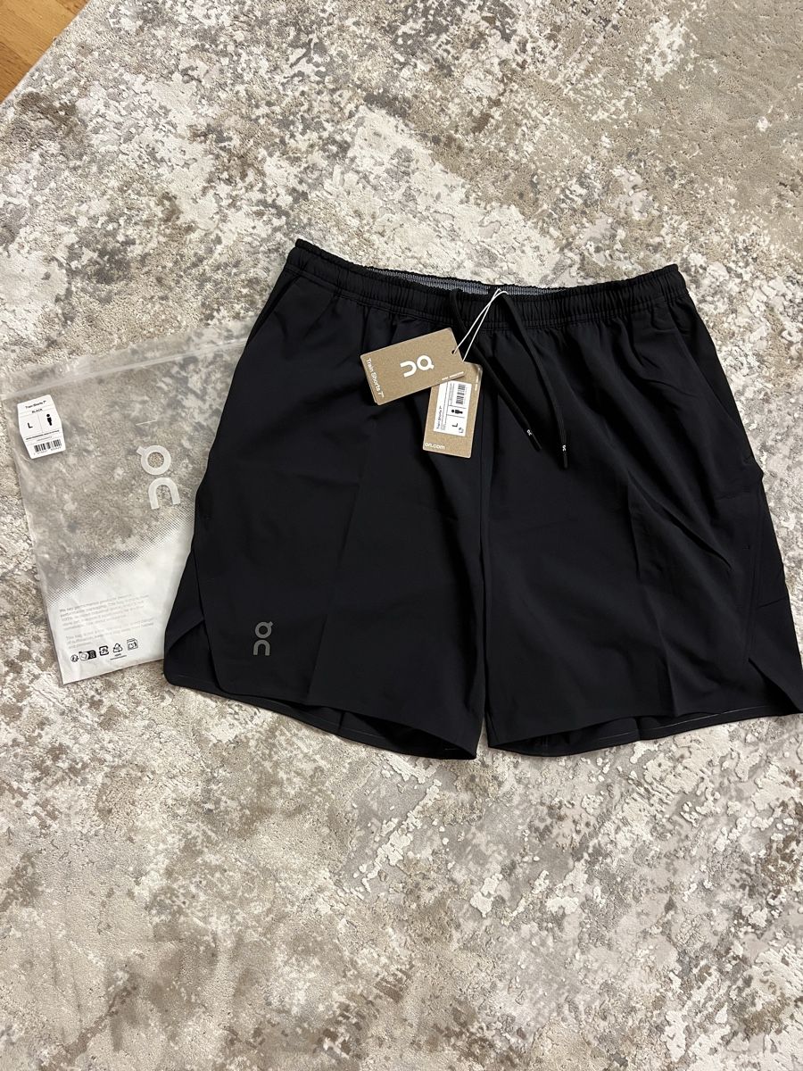 Pantalons: On Train Shorts 7 Herren L (Run on Cloud) – Neuf avec emballage d'origine à Adliswil par AnEmNaIv