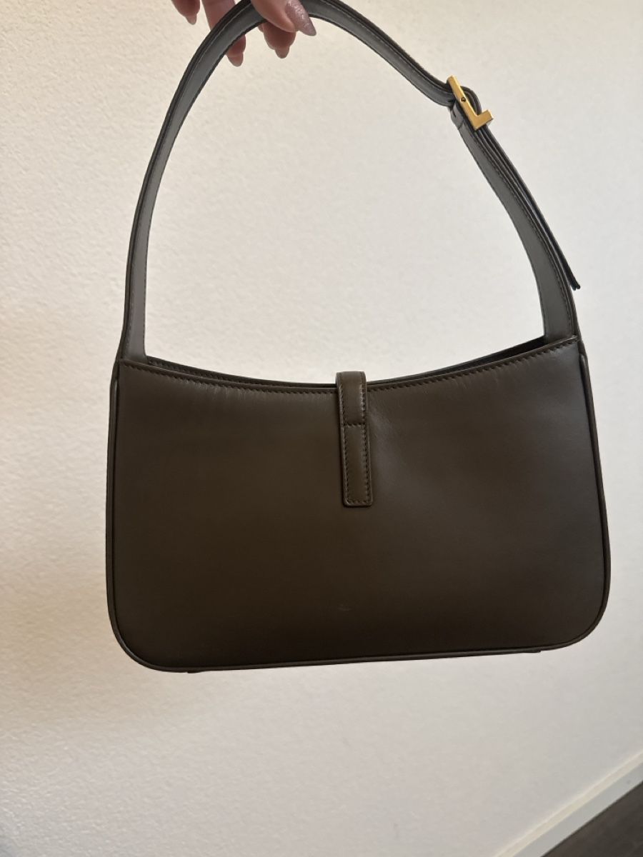 Saint Laurent Borse da donna: YSL Sac Hobo – Usato da Pieterlen venduto da tha_q8qg 1