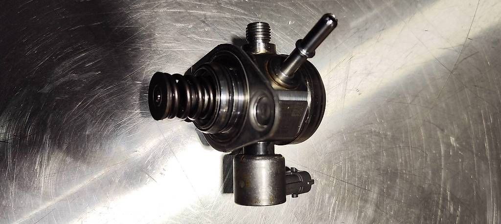 Pompe & Parti di ricambio: Pompe haute pression Ford ecoboost – Usato da Bex venduto da Samu41 1