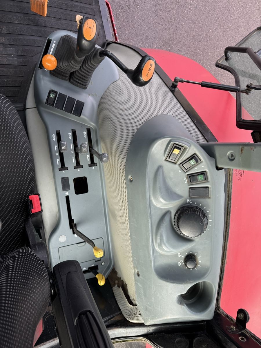 Case IH Traktoren: Mccormcik/Case IH  – Gebraucht aus Bassecourt von ced_9sbj 2