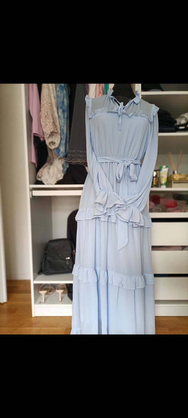 Vestiti: Robe longue bleu ciel, voile transparente, taille – Nuovo e nell'imballaggio originale da La Chaux-de-Fonds venduto da Luxary.25cachmirepro